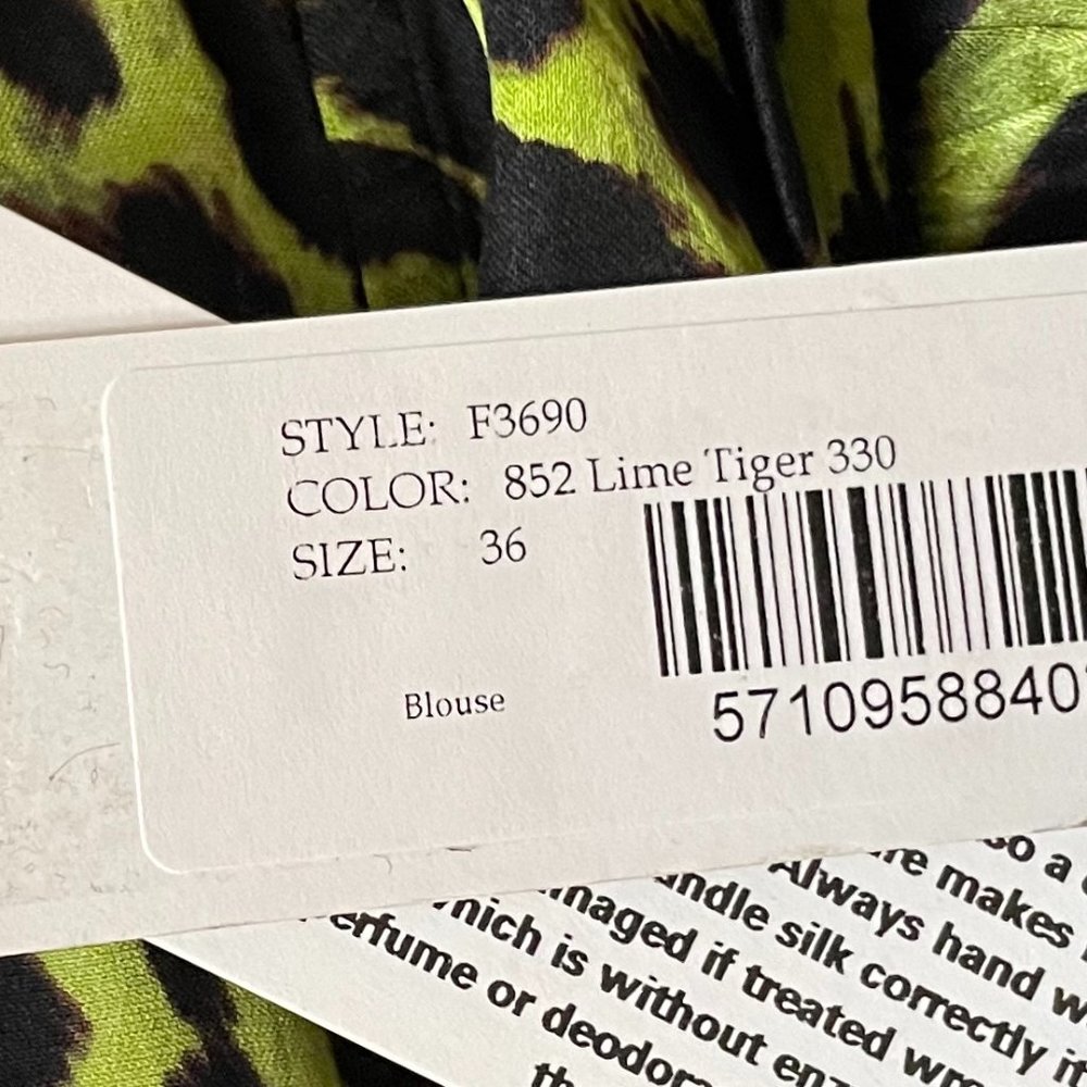 Tiger-print Silk Blouse from GANNI - Picture 7 of 9